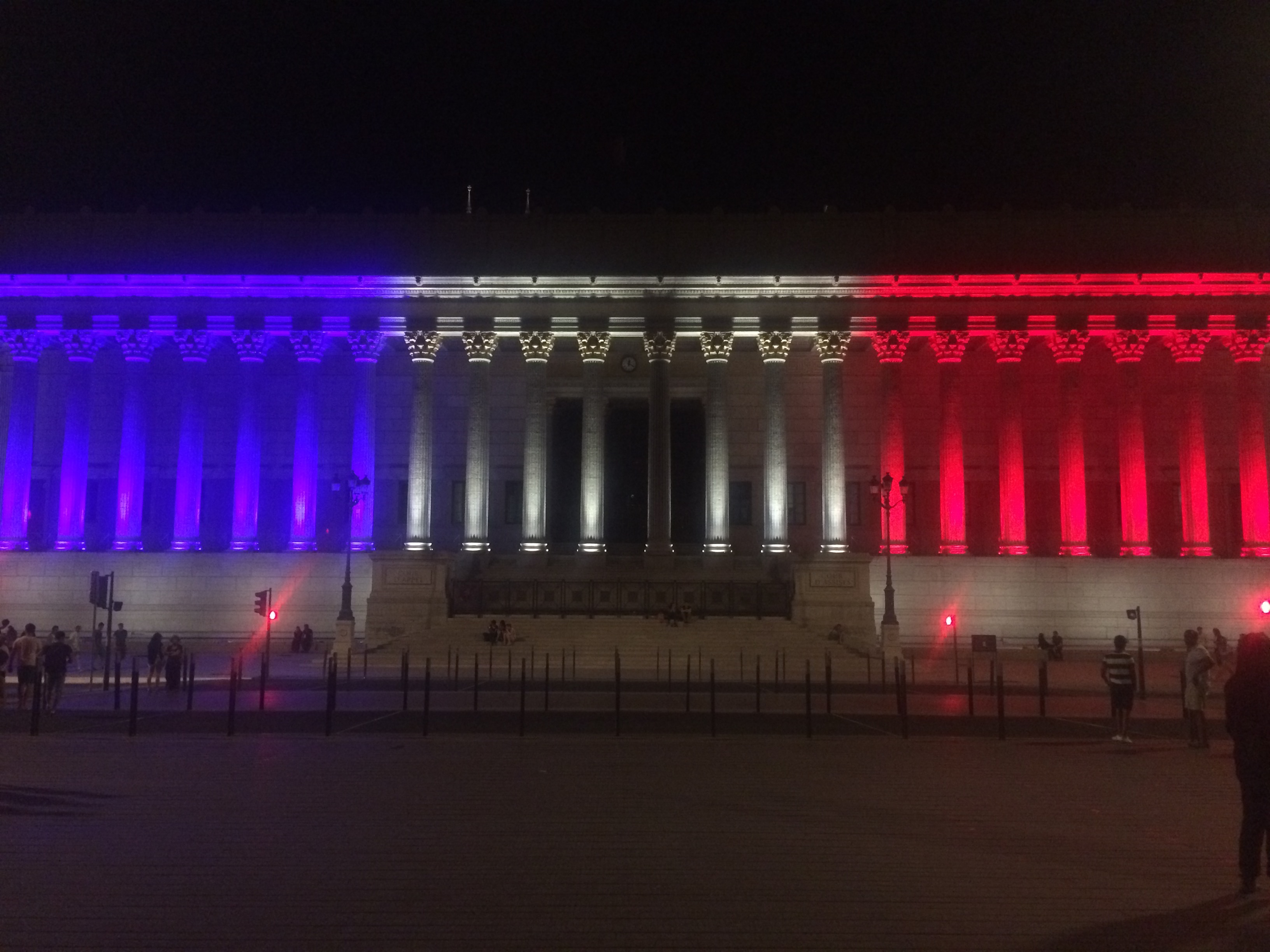 Liberté, Égalité, Emergency