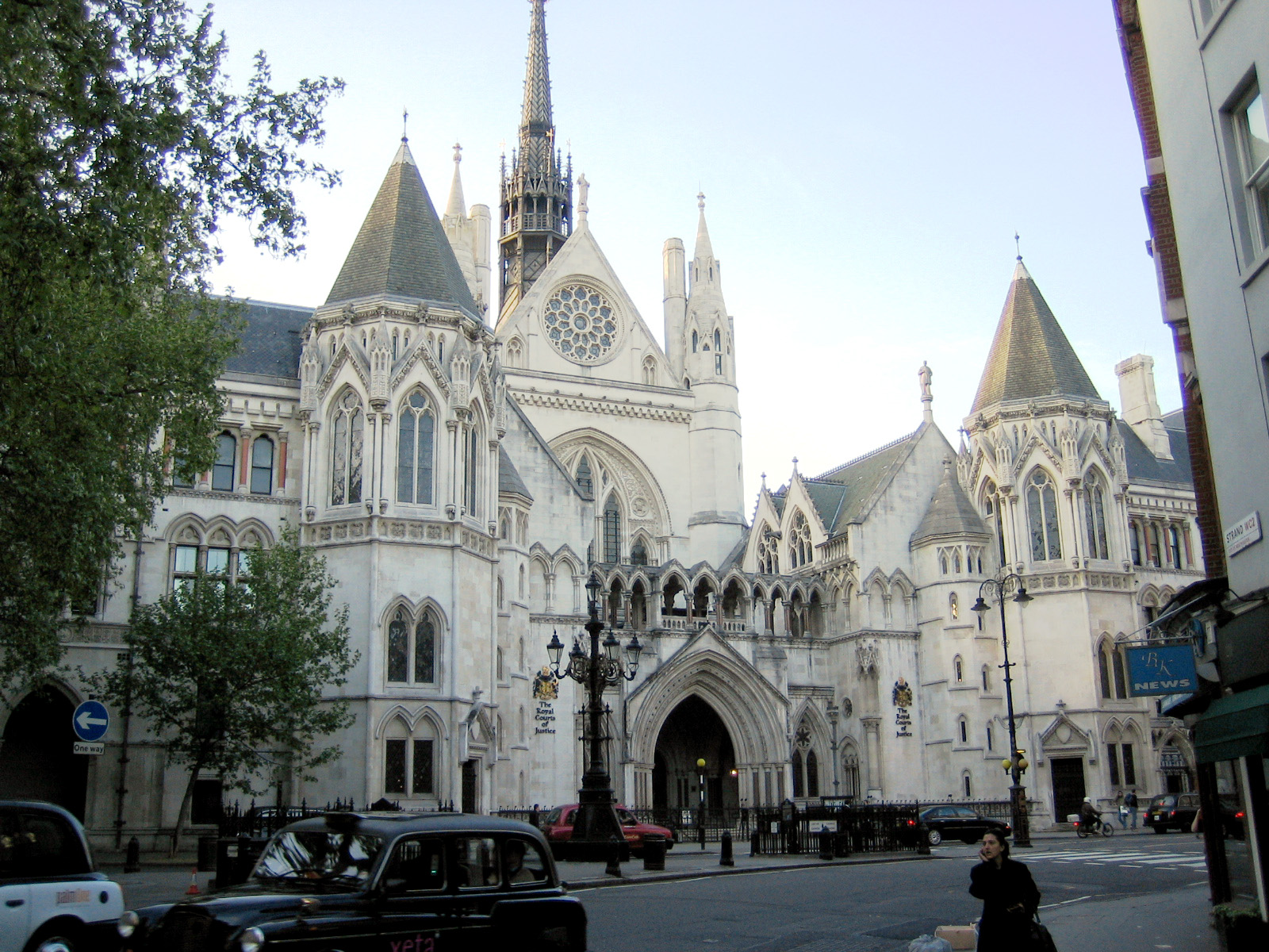 Keeping it in Bounds: Why the U.K. Court of Appeal Was Correct in its Cabining of the Exceptional Nature of Extraterritorial Jurisdiction in Al-Saadoon
