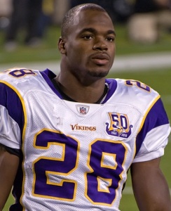 Adrian_Peterson_(cropped)